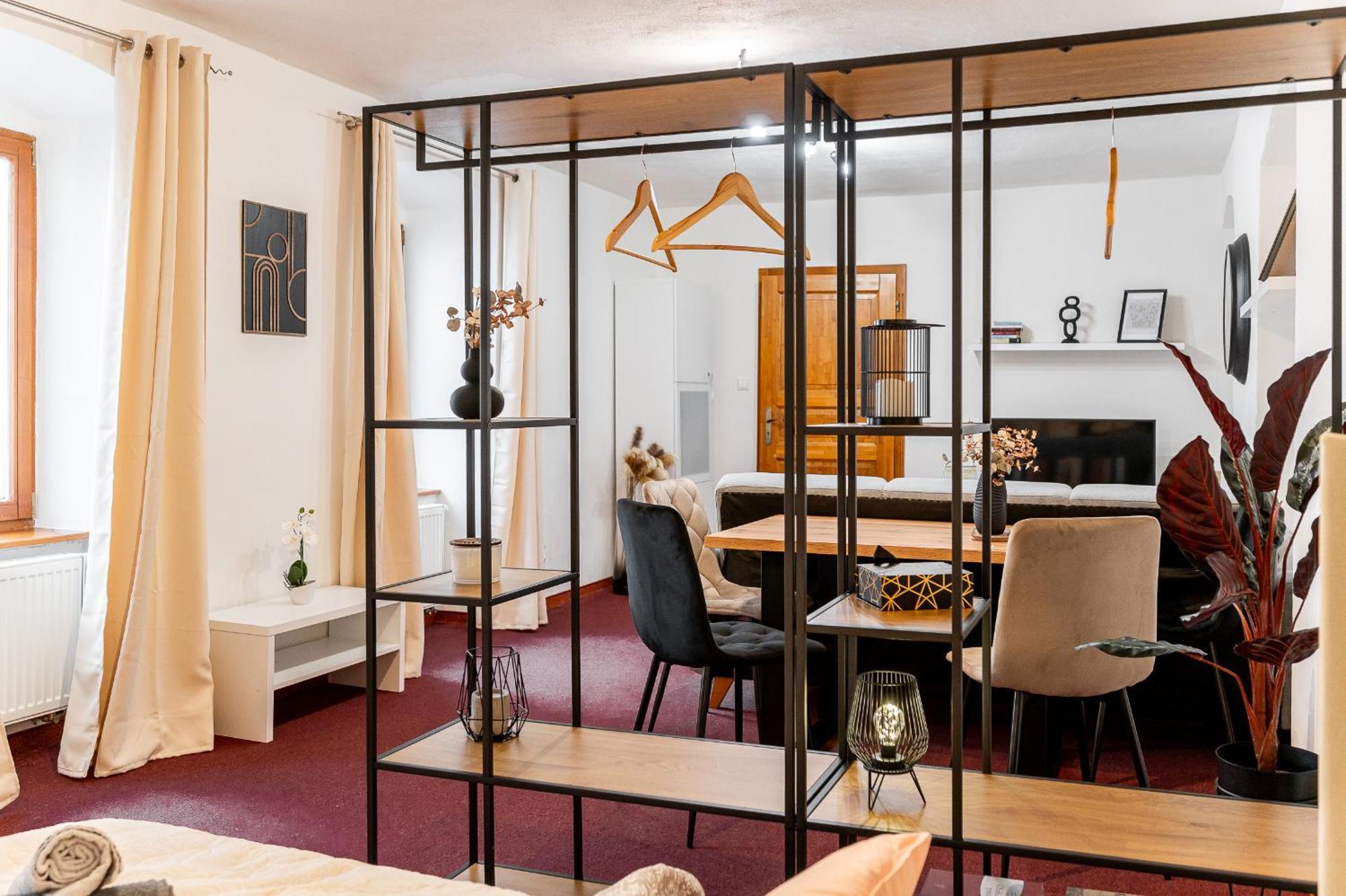 K1 Piatok Sobota Disco Cez Tyzden Tichy Apartman โกชิเซ ภายนอก รูปภาพ